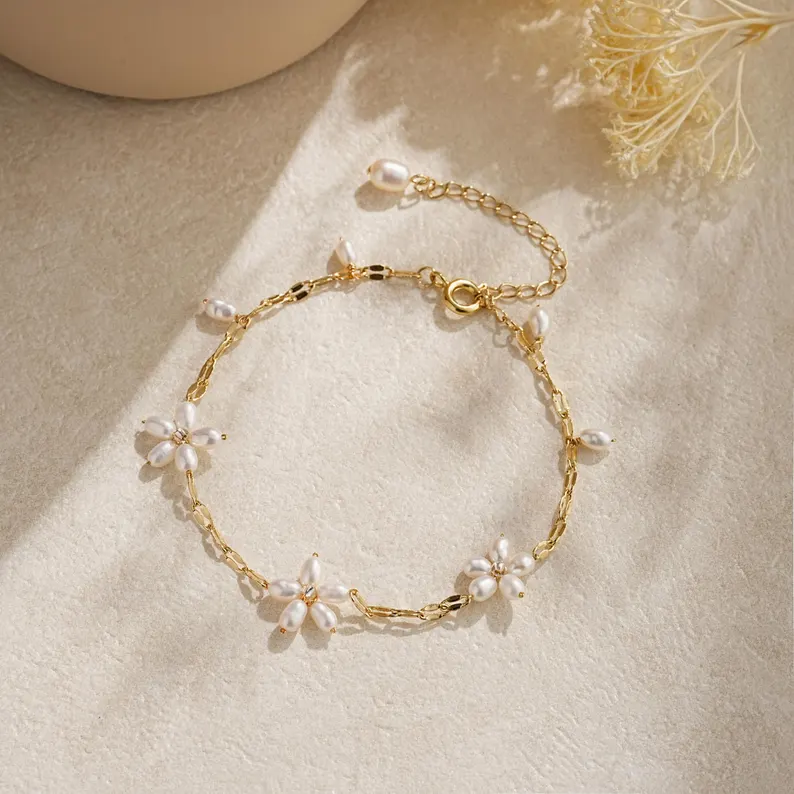 Freshwater Pearl Earrings,Dainty Flower Hoop Earrings,Daisy Pearl Earrings,Pearl Bracelet,Bridal Earrings,Wedding Earrings,Pearl Jewelry Set
