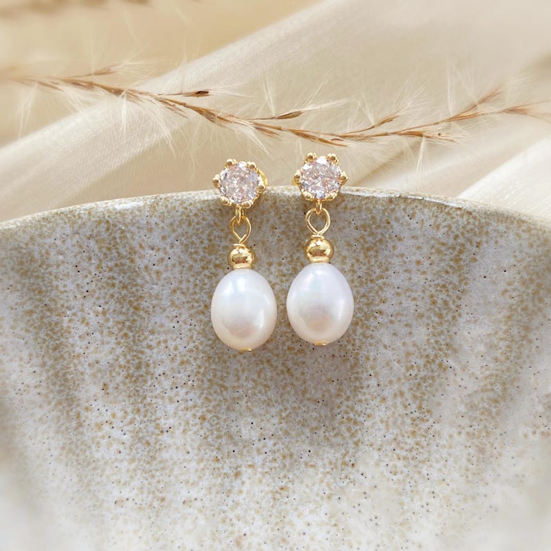 Diamond Pearl Stud Earrings,Freshwater Pearl Earrings,Gold Drop Earrings,Bridal Earrings,Wedding Earrings,Bridesmaid Gift